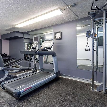Ramada By Wyndham Northern Grand Hotel & Conference Centre Fort St. John Esterno foto