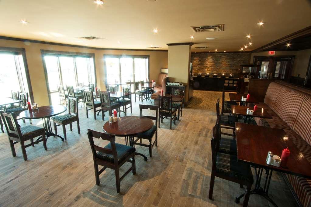 Ramada By Wyndham Northern Grand Hotel & Conference Centre Fort St. John Ristorante foto