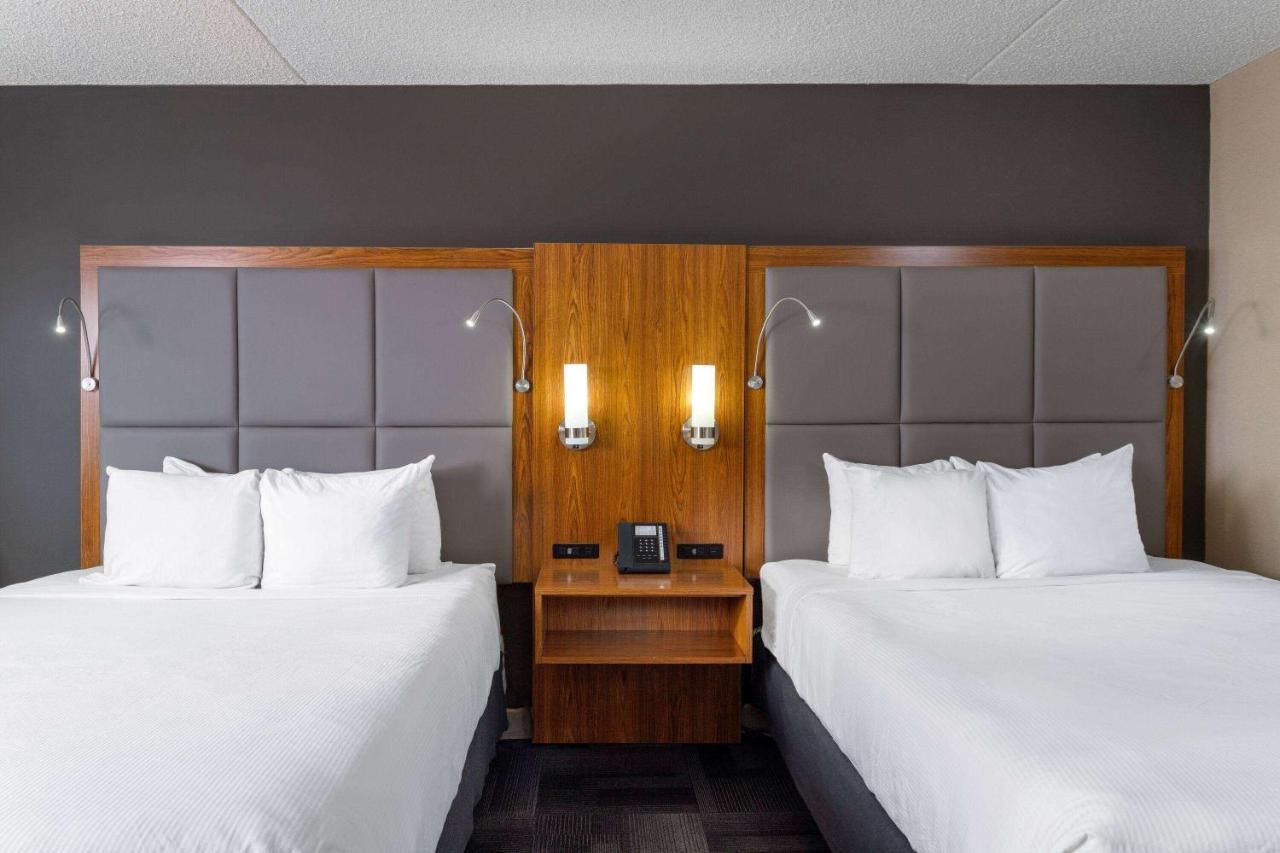 Ramada By Wyndham Northern Grand Hotel & Conference Centre Fort St. John Esterno foto