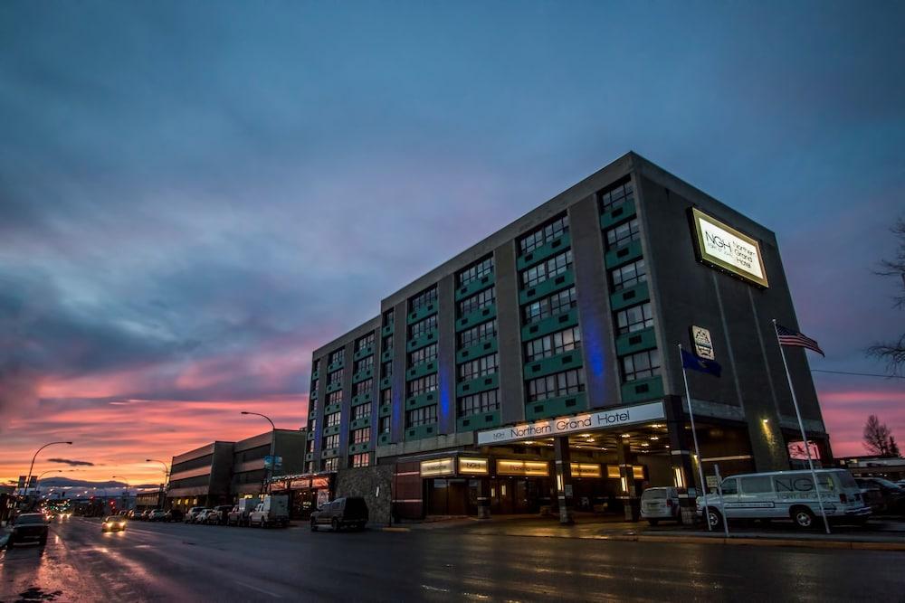 Ramada By Wyndham Northern Grand Hotel & Conference Centre Fort St. John Esterno foto