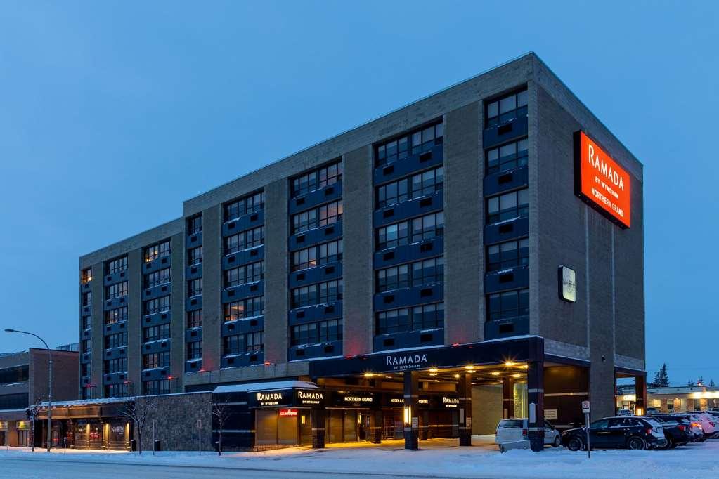 Ramada By Wyndham Northern Grand Hotel & Conference Centre Fort St. John Esterno foto