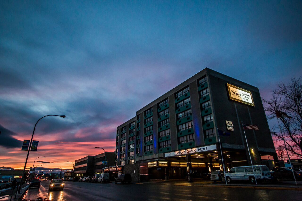 Ramada By Wyndham Northern Grand Hotel & Conference Centre Fort St. John Esterno foto